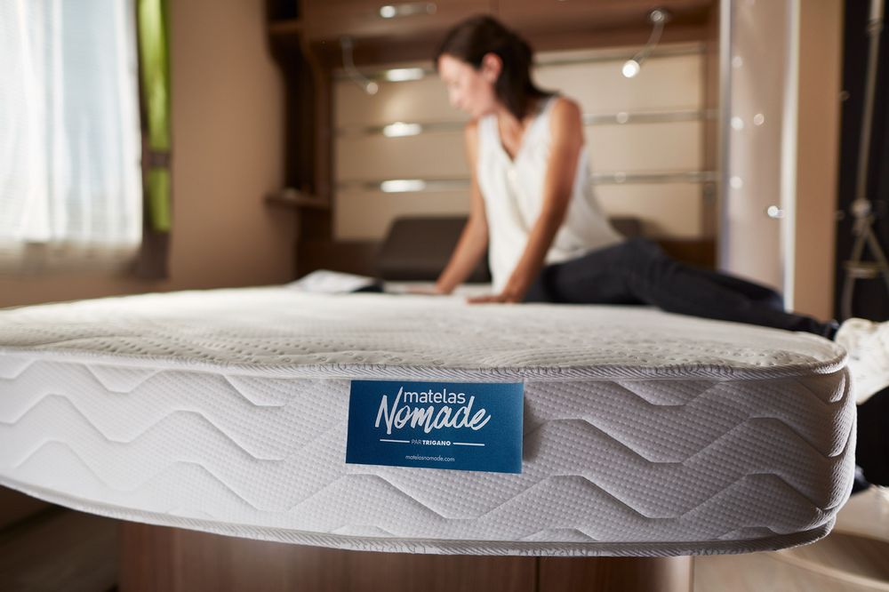 matelas camping-car lit central