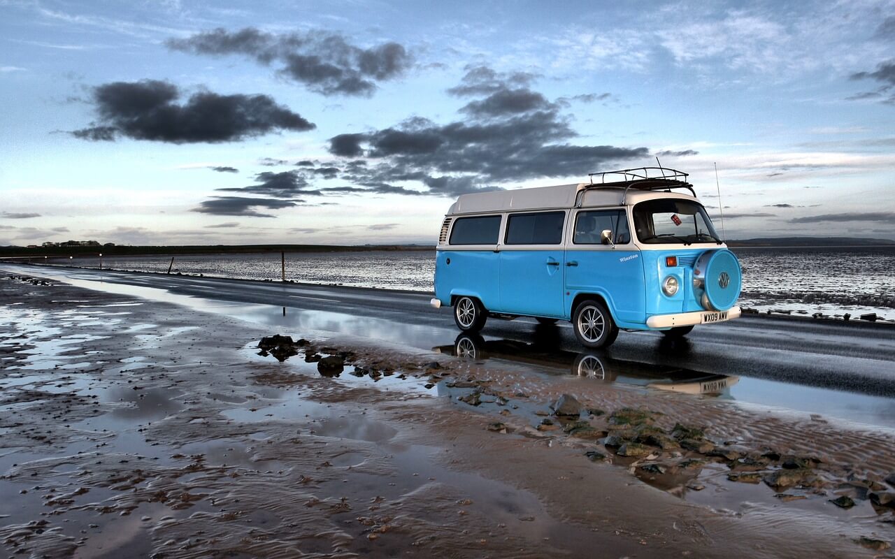 choisir van aménagé ou camping-car